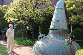 The first single malt distillery in Japan, the Yamazaki distillery built by Kotobukiya (presently, Suntory) in 1924. Photo is the first pot still of the distillery. (PHOTO: DISCUSS JAPAN)