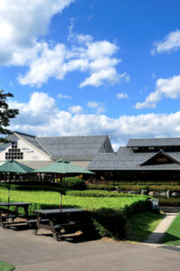 Women create vitality and confidence in the region. Michi-no-eki, Den-en Plaza Kawaba (Kawaba Village, Gunma Prefecture)