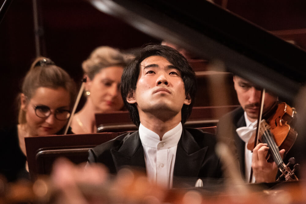 Japanese Pianists at the International Chopin Piano Competition — From